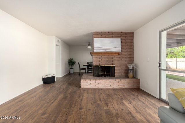 928 E LA JOLLA Drive, Tempe, AZ 85282