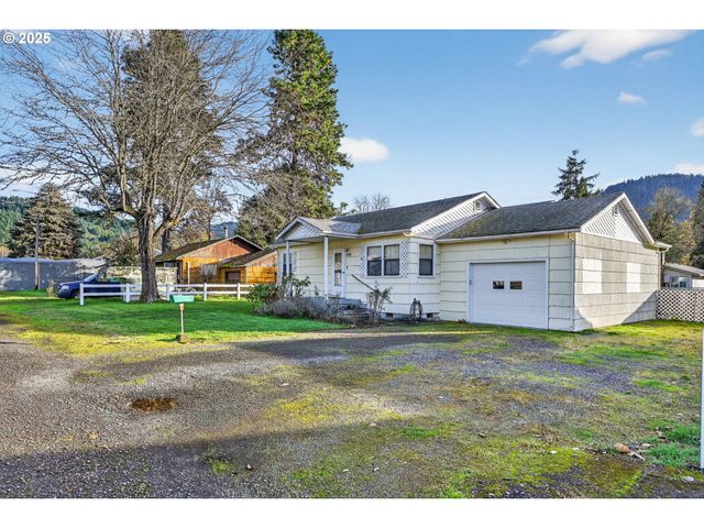 48386 JASPER Dr, Oakridge, OR 97463