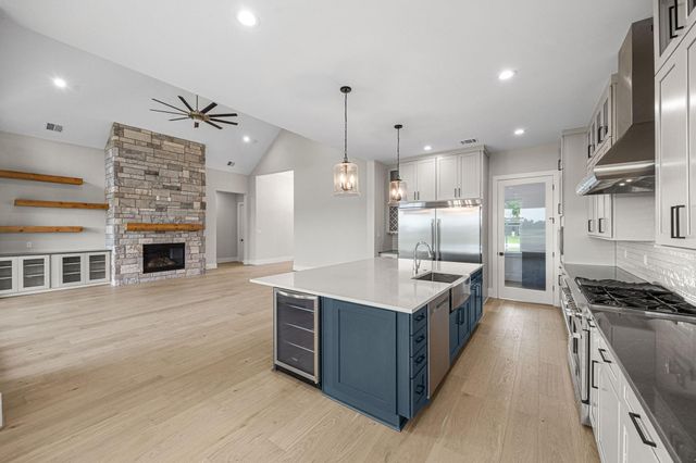 469 Ruby Drive, Bellville, TX 77418