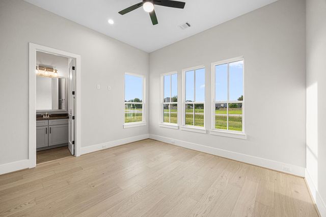 469 Ruby Drive, Bellville, TX 77418