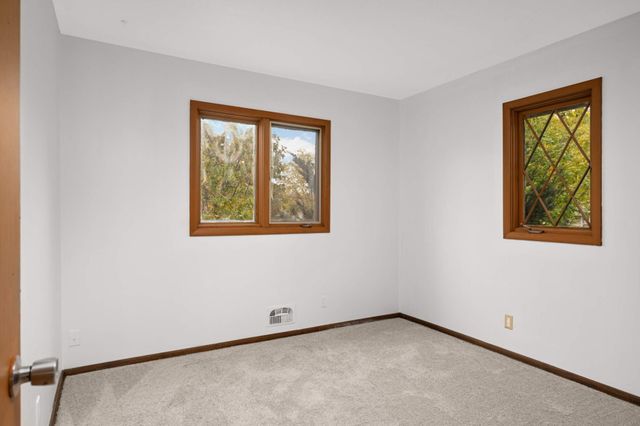 7816 Scott Avenue N, Brooklyn Park, MN 55443