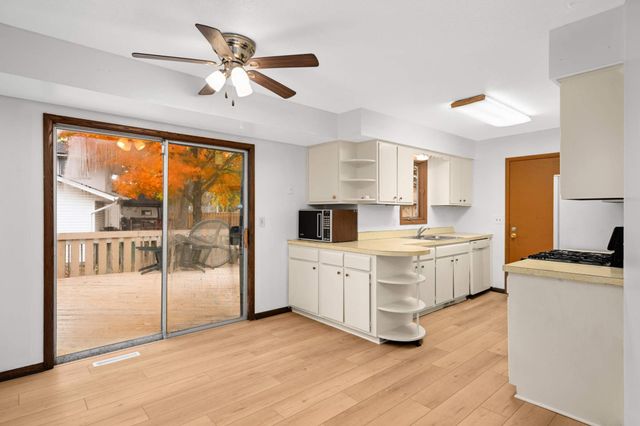 7816 Scott Avenue N, Brooklyn Park, MN 55443