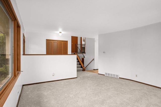 7816 Scott Avenue N, Brooklyn Park, MN 55443