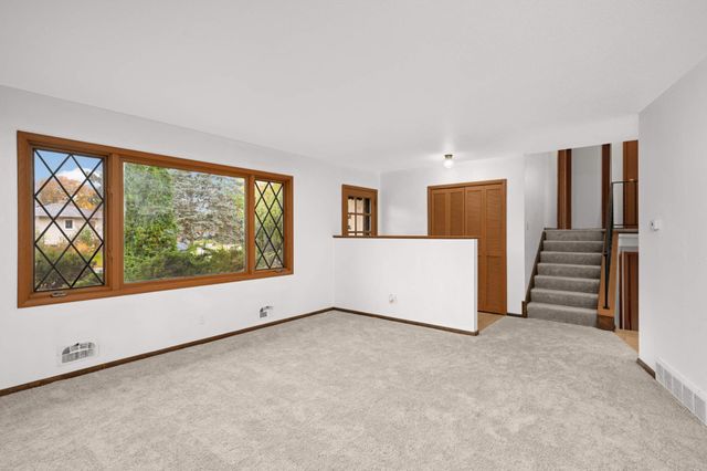 7816 Scott Avenue N, Brooklyn Park, MN 55443