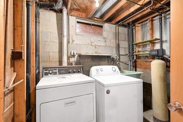 7816 Scott Avenue N, Brooklyn Park, MN 55443