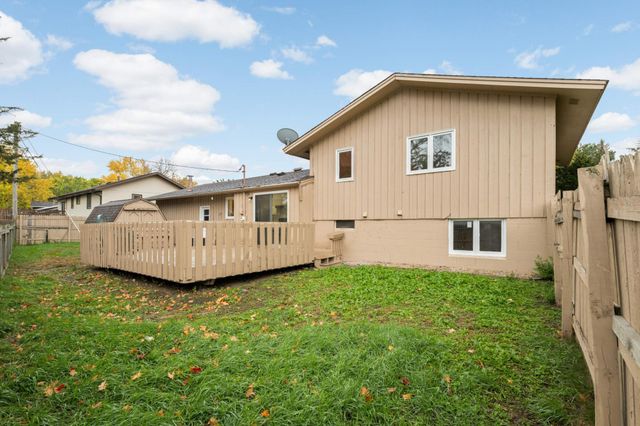 7816 Scott Avenue N, Brooklyn Park, MN 55443