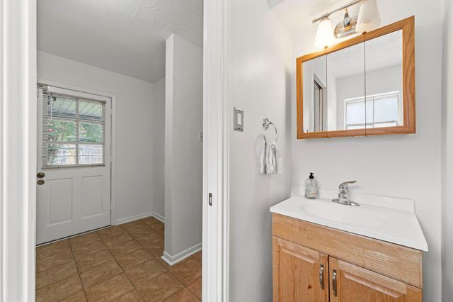 3902 Stillview Drive, Houston, TX 77068
