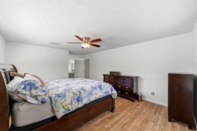 3902 Stillview Drive, Houston, TX 77068