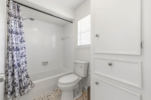 3902 Stillview Drive, Houston, TX 77068