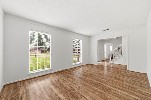 3902 Stillview Drive, Houston, TX 77068