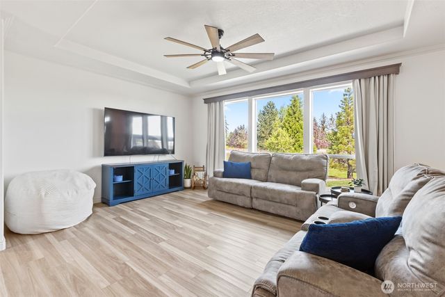 133 Peregrine Lane, Sequim, WA 98382