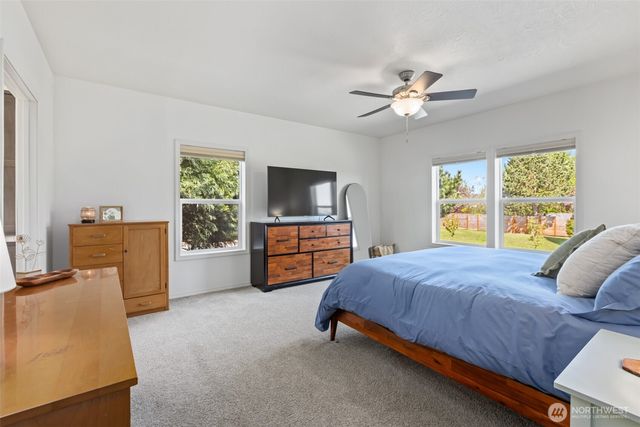 133 Peregrine Lane, Sequim, WA 98382