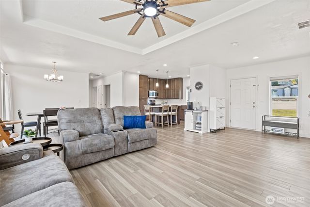 133 Peregrine Lane, Sequim, WA 98382