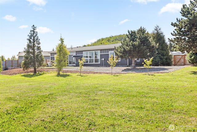 133 Peregrine Lane, Sequim, WA 98382