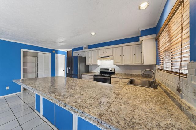 7130 Rio Blanco Drive, Houston, TX 77083