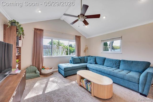 2934 N Altadena Avenue, Royal Oak, MI 48073