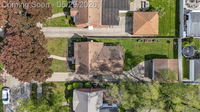 2934 N Altadena Avenue, Royal Oak, MI 48073