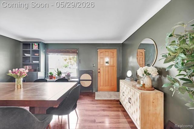 2934 N Altadena Avenue, Royal Oak, MI 48073