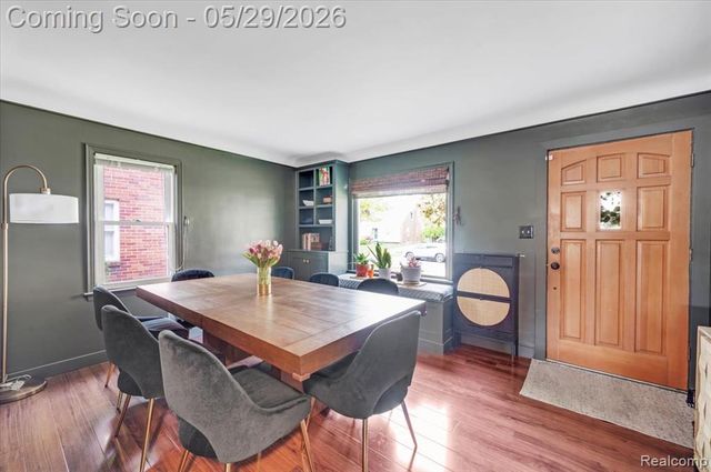 2934 N Altadena Avenue, Royal Oak, MI 48073
