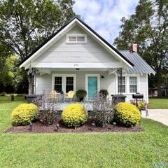 203 S 6th Street, Gadsden, AL 35903