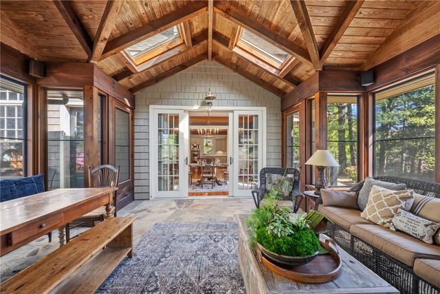 502 Wind Flower Drive, Sunset, SC 29685