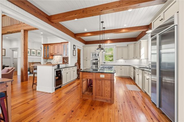 502 Wind Flower Drive, Sunset, SC 29685