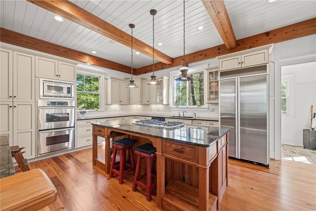 502 Wind Flower Drive, Sunset, SC 29685