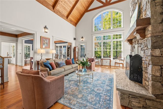 502 Wind Flower Drive, Sunset, SC 29685