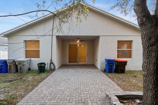 2055 46th Avenue, Vero Beach, FL 32966