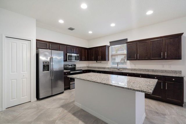 2055 46th Avenue, Vero Beach, FL 32966