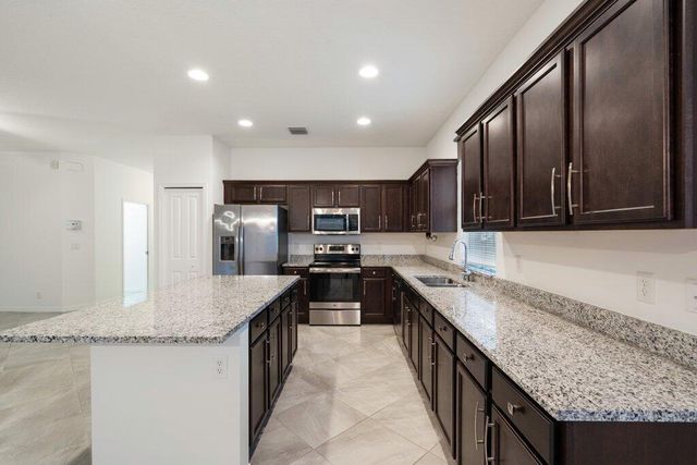 2055 46th Avenue, Vero Beach, FL 32966