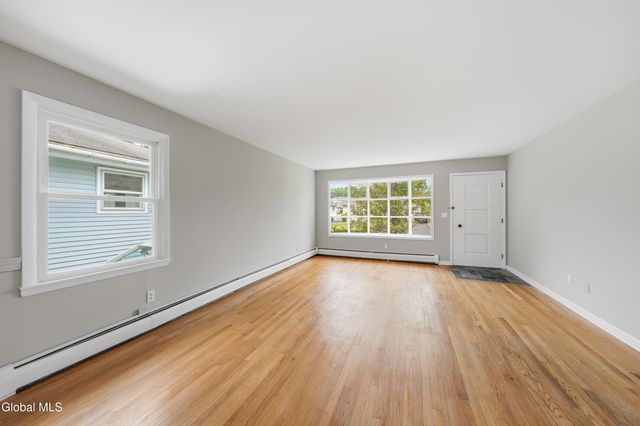 32 Carroll Avenue, Albany, NY 12203