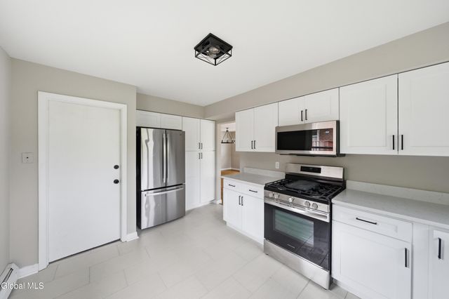 32 Carroll Avenue, Albany, NY 12203