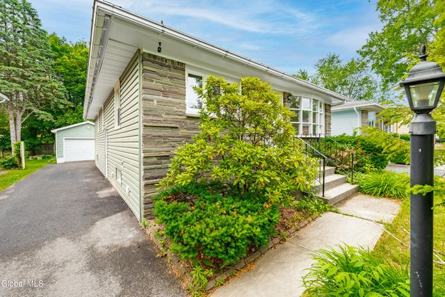 32 Carroll Avenue, Albany, NY 12203