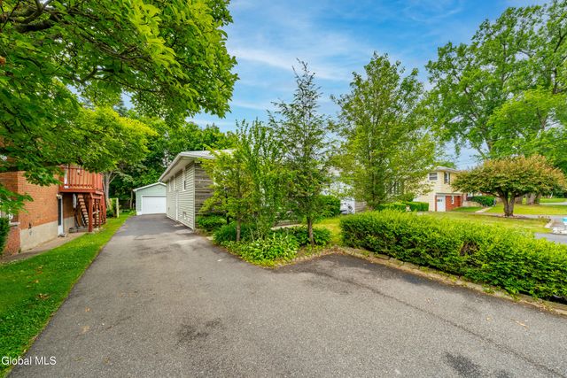 32 Carroll Avenue, Albany, NY 12203