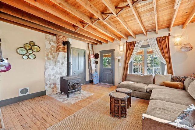 6933 Russell Road, Hillsboro, MO 63050