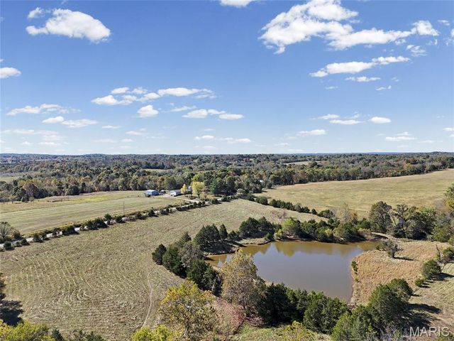 6933 Russell Road, Hillsboro, MO 63050