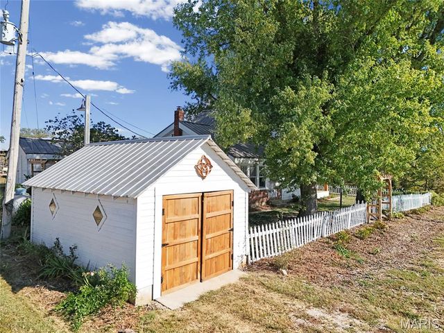 6933 Russell Road, Hillsboro, MO 63050