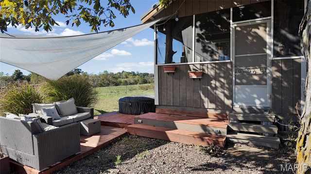 6933 Russell Road, Hillsboro, MO 63050
