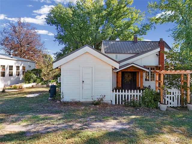 6933 Russell Road, Hillsboro, MO 63050