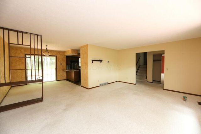 55 Gideon Court, Howard, OH 43028