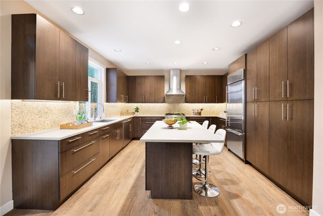 9968 184th Avenue NE, Redmond, WA 98052