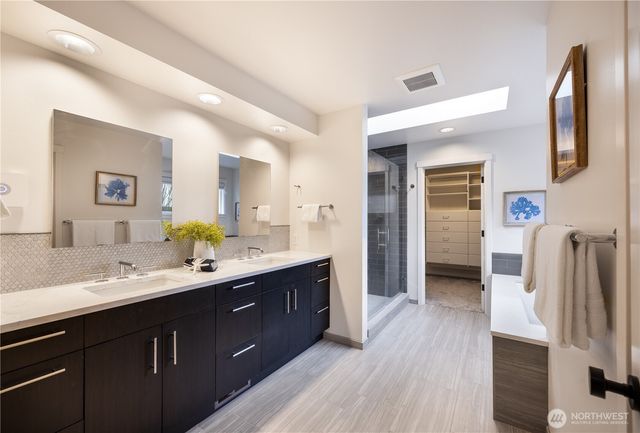 9968 184th Avenue NE, Redmond, WA 98052