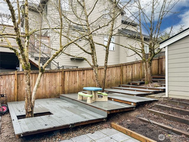 9968 184th Avenue NE, Redmond, WA 98052