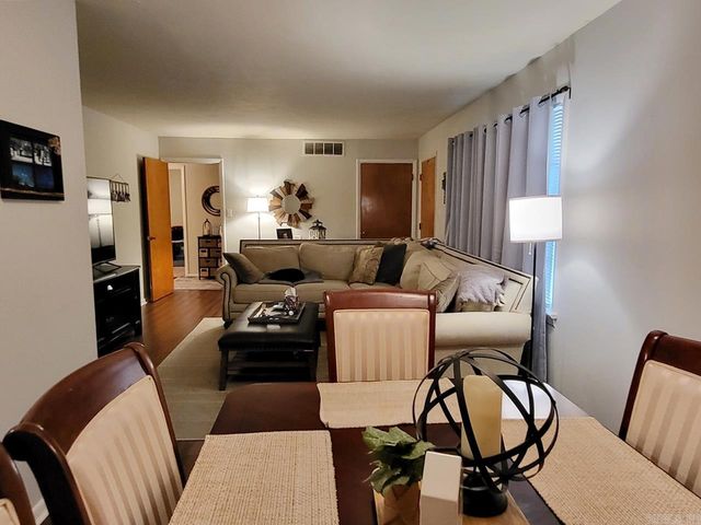 1136 Walnut St, Jonesboro, AR 72401