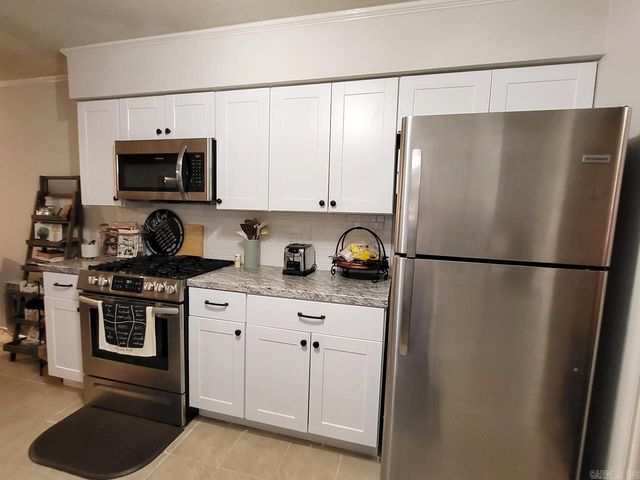 1136 Walnut St, Jonesboro, AR 72401