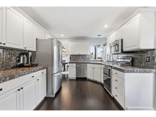 16418 Se ORCHARD VIEW Ln, Damascus, OR 97089