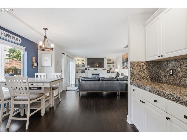 16418 Se ORCHARD VIEW Ln, Damascus, OR 97089