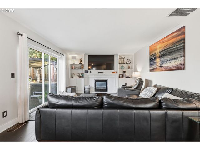 16418 Se ORCHARD VIEW Ln, Damascus, OR 97089