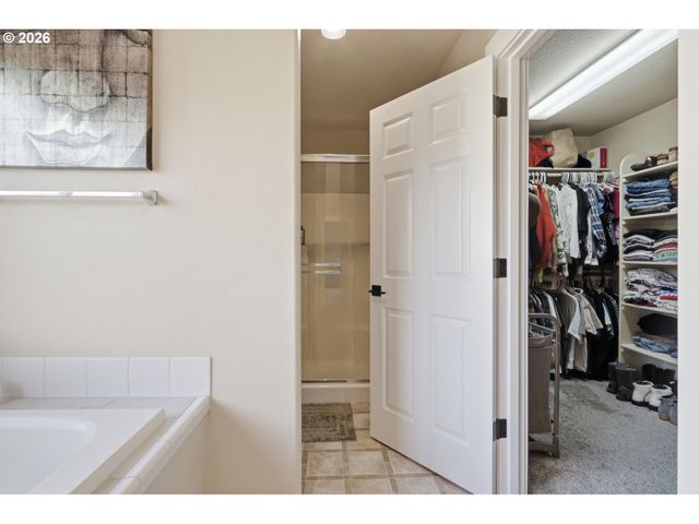 16418 Se ORCHARD VIEW Ln, Damascus, OR 97089